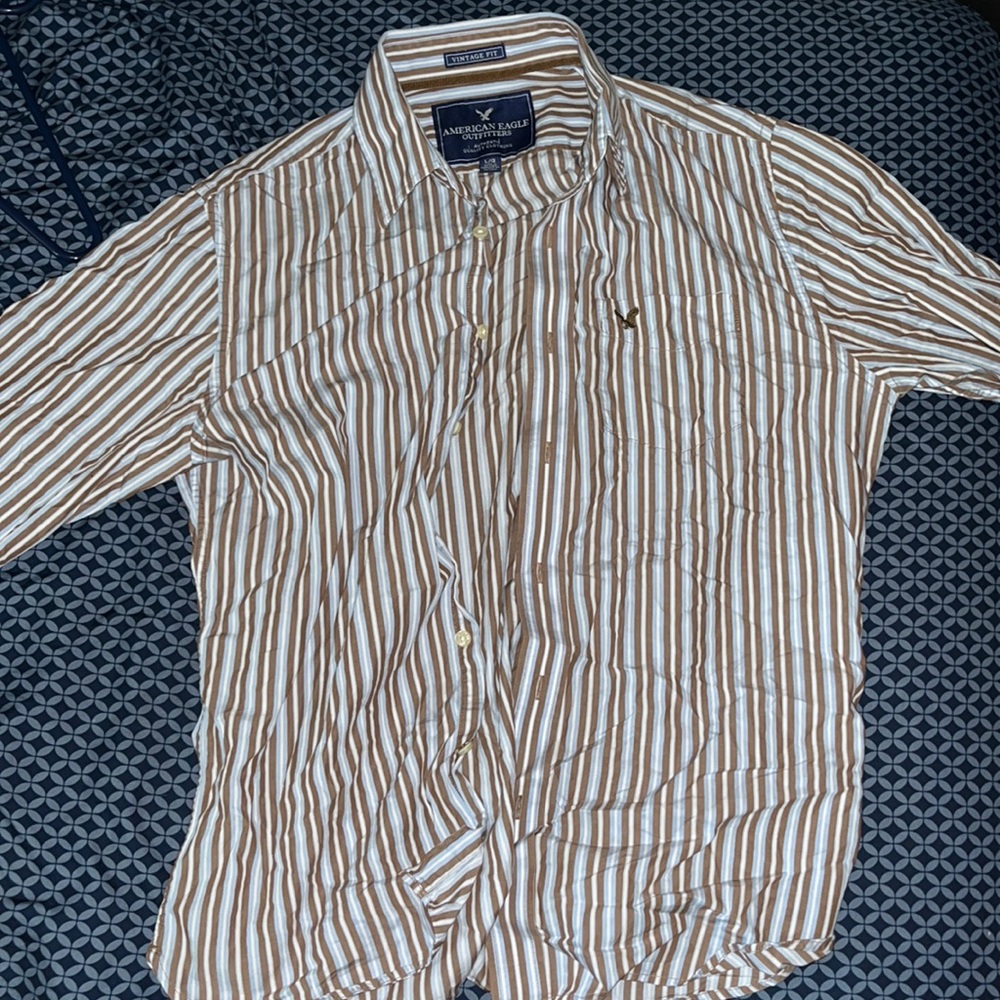 AEO Vintage Fit Long Sleeve Button Shirt